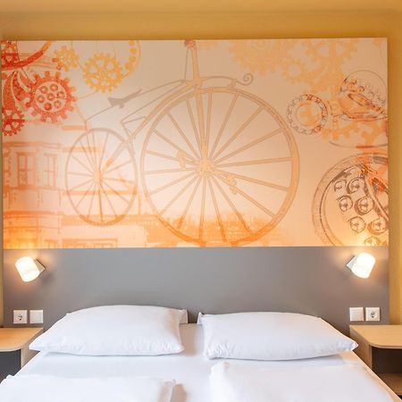 B&B Hotel Schweinfurt-Sued Экстерьер фото