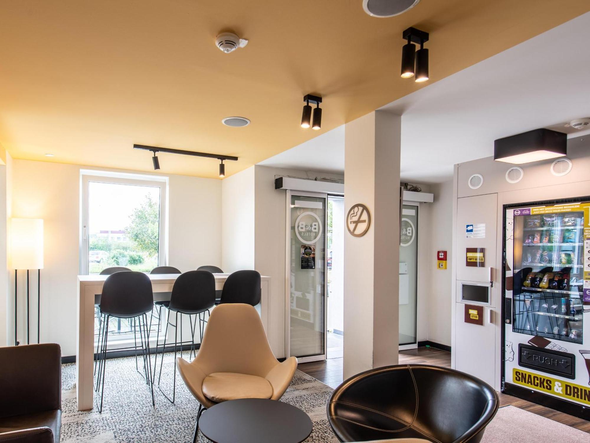 B&B Hotel Schweinfurt-Sued Экстерьер фото