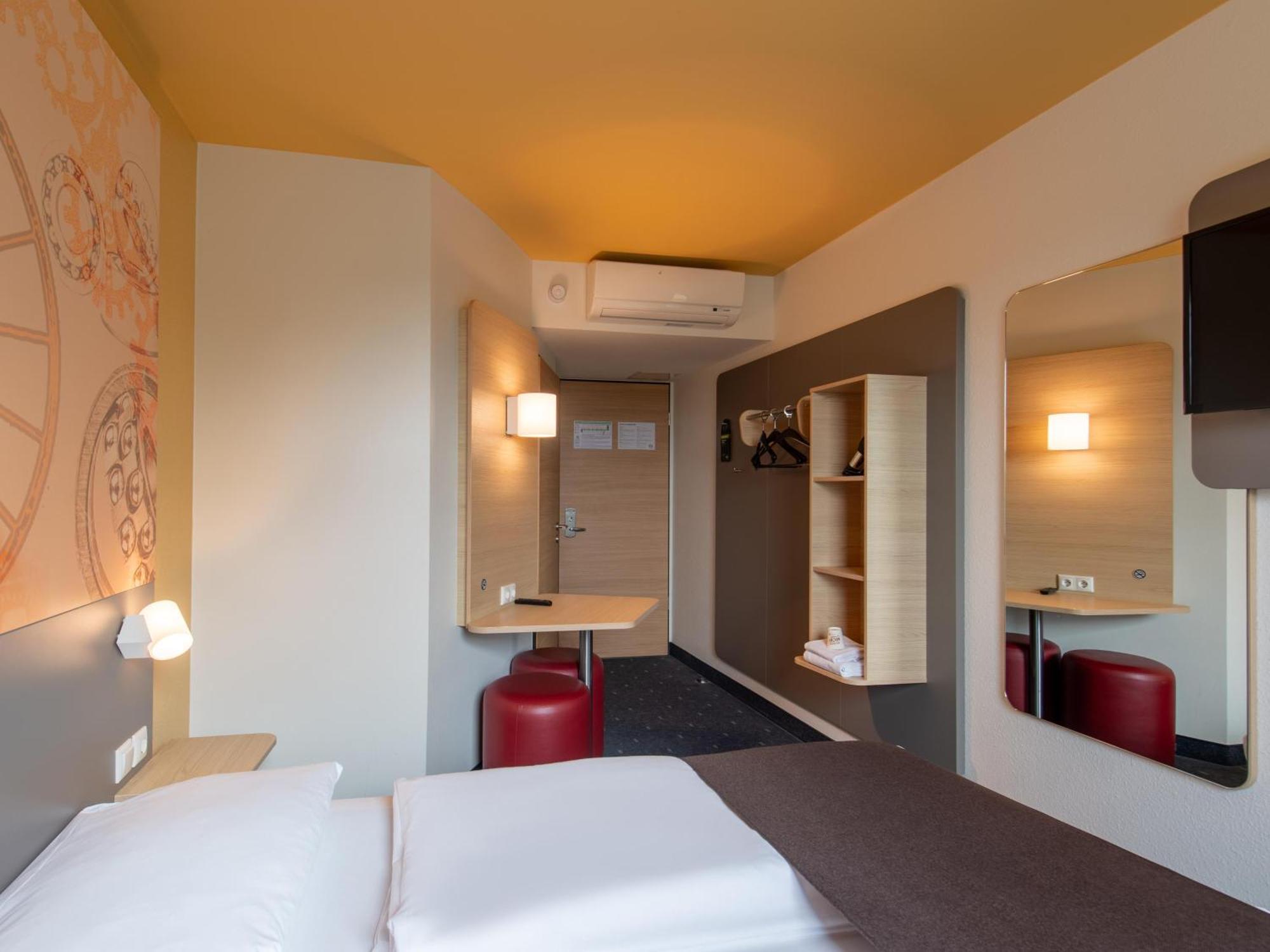 B&B Hotel Schweinfurt-Sued Экстерьер фото