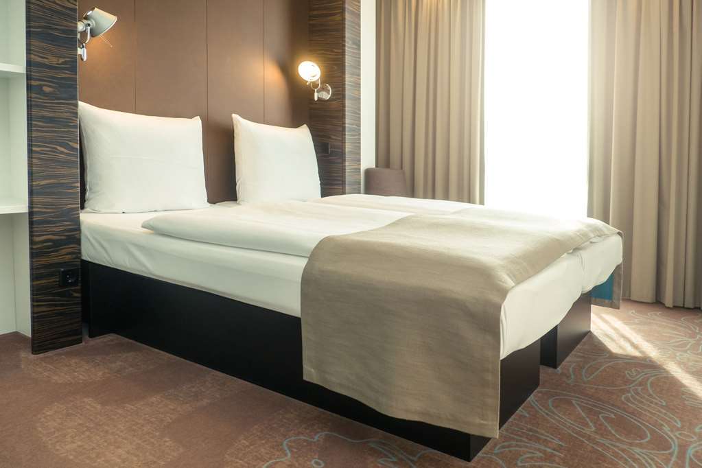 B&B Hotel Schweinfurt-Sued Экстерьер фото