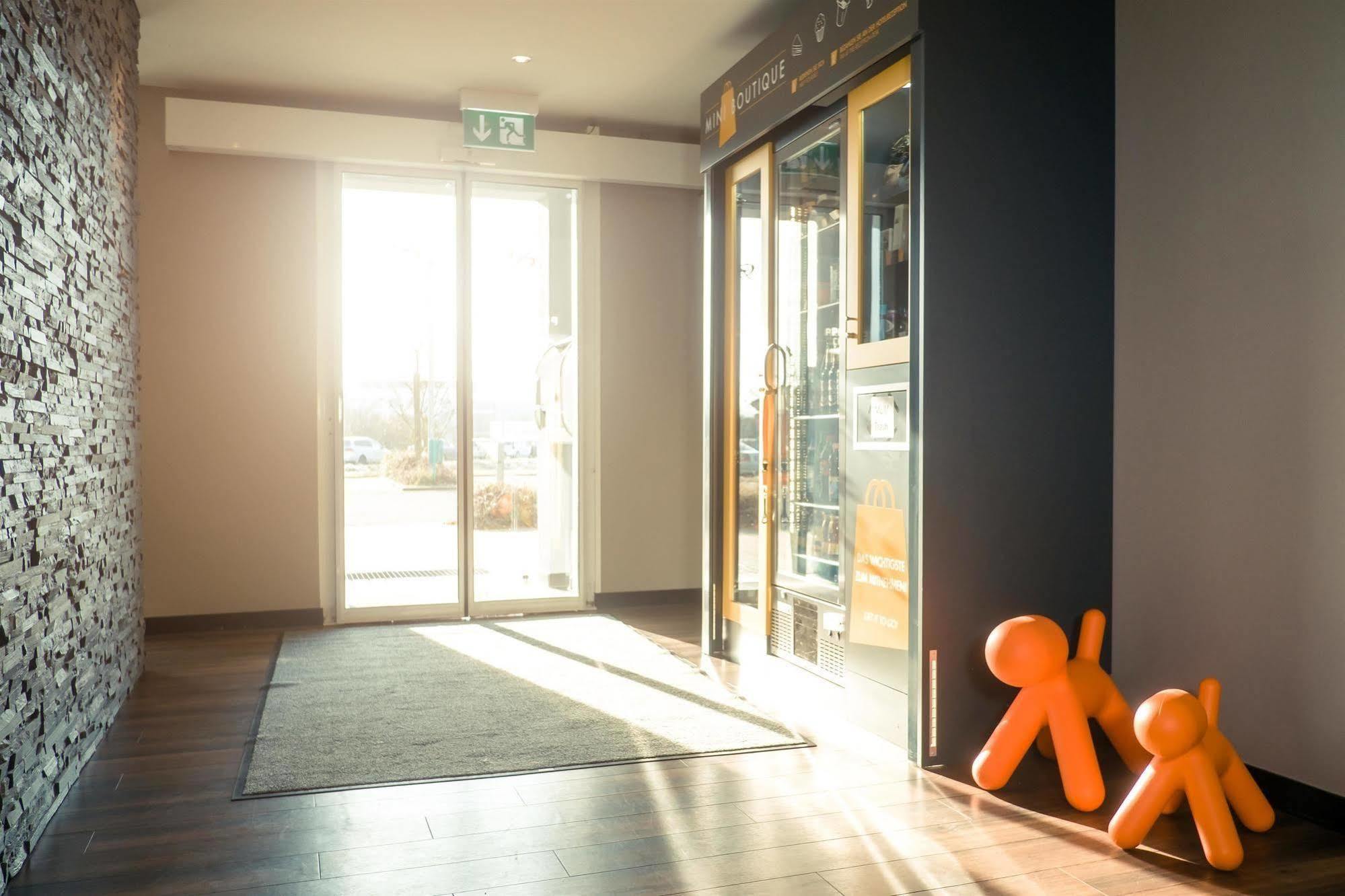 B&B Hotel Schweinfurt-Sued Экстерьер фото