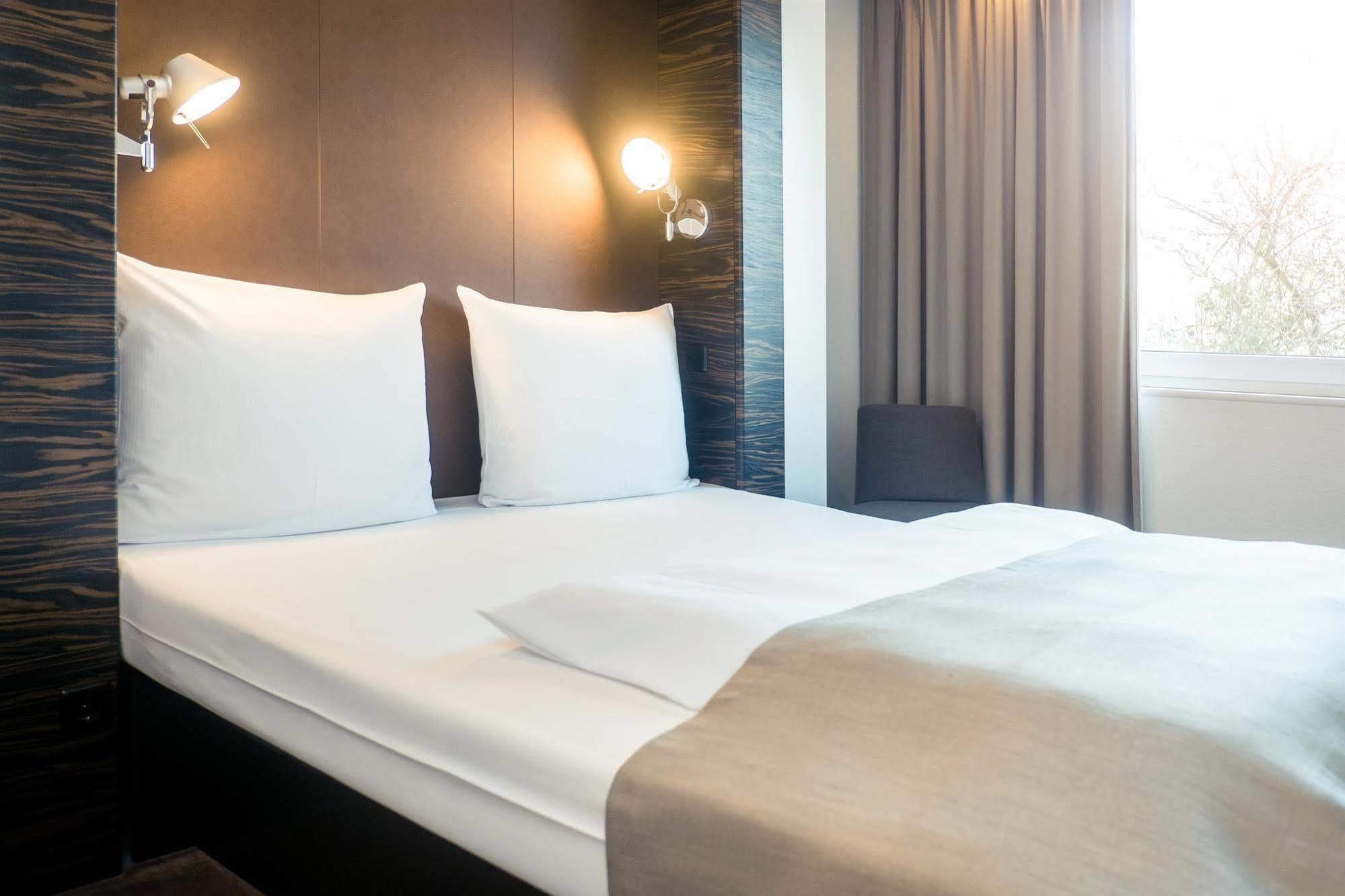 B&B Hotel Schweinfurt-Sued Экстерьер фото