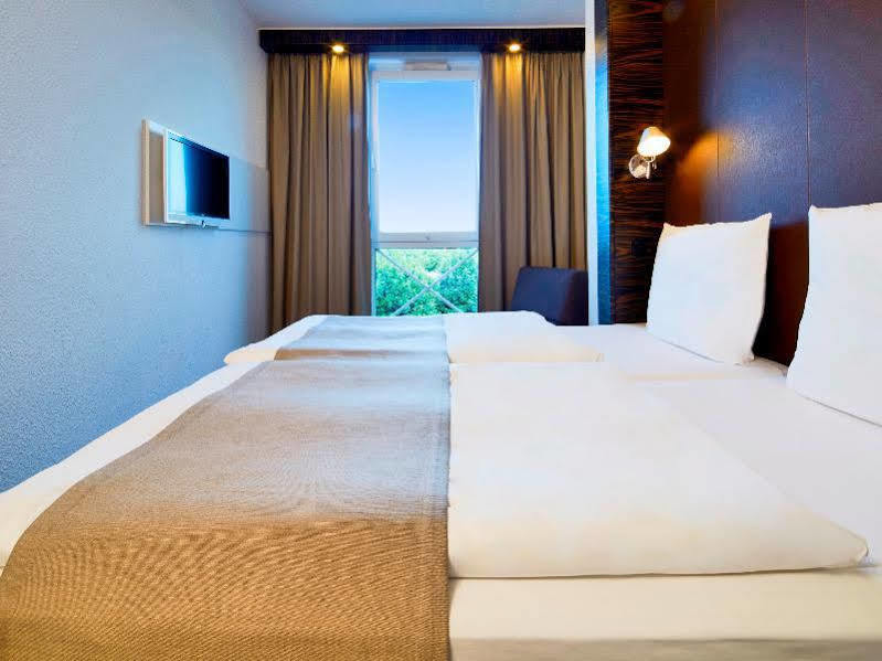 B&B Hotel Schweinfurt-Sued Экстерьер фото